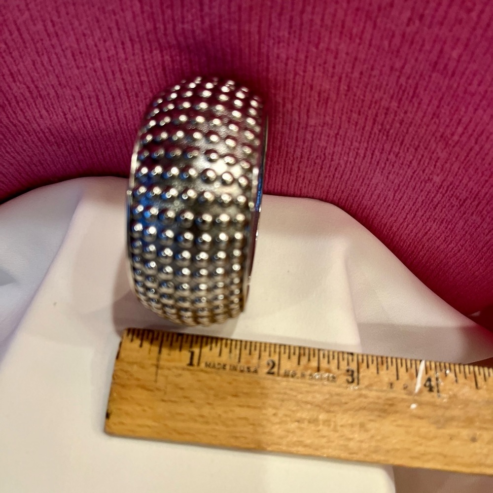 Vintage Silver Plate Bangle Bracelet - Picture 13 of 16